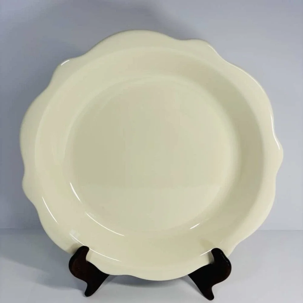 Gail Pittman HOSPITALITY BUTTER YELLOW Pie Dish 11
